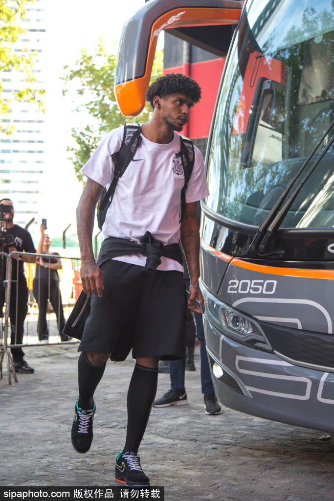 元敏诚, 前面 元敏诚, 前面